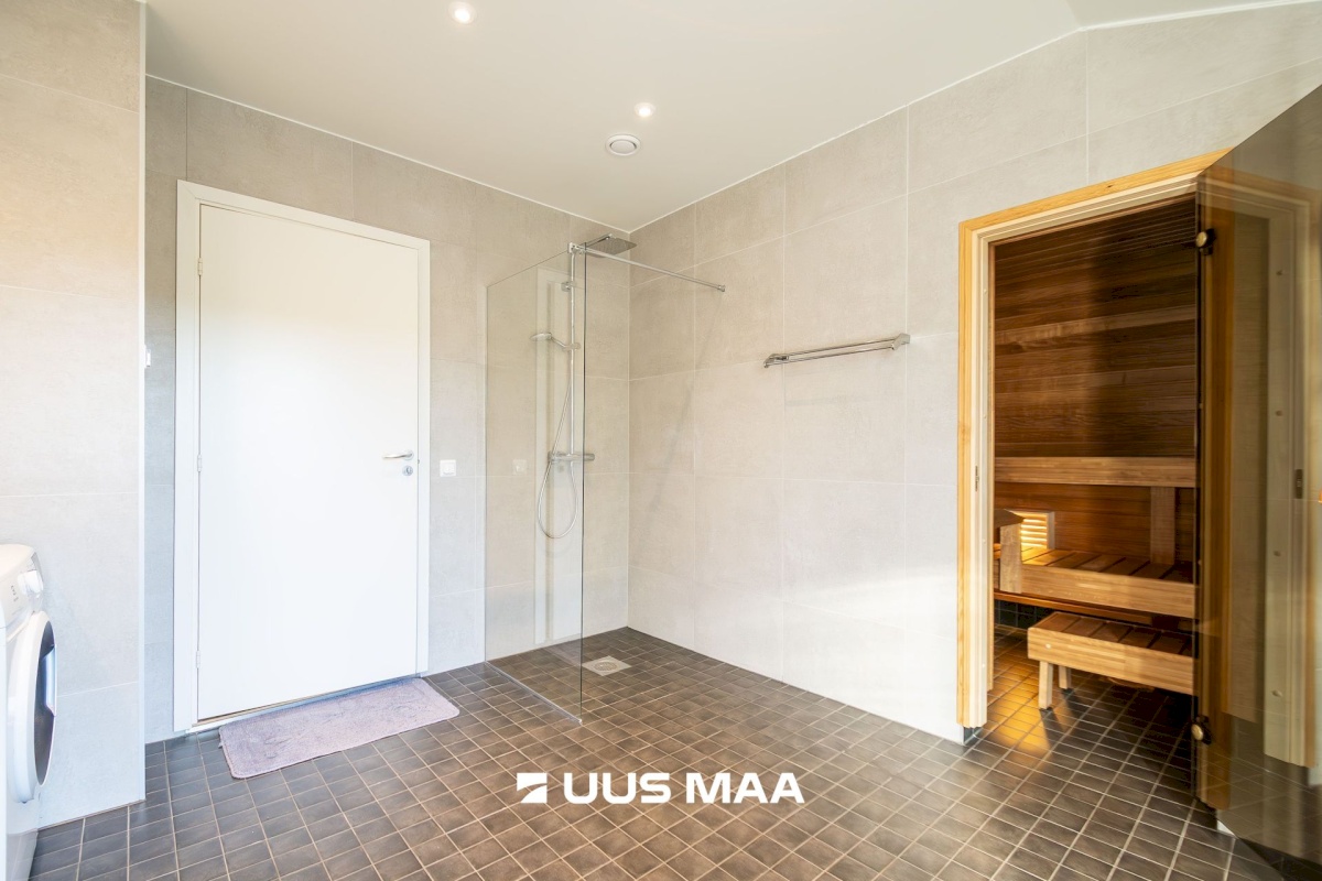 Saaremaa vald, Kuressaare linn, Merikotka 20