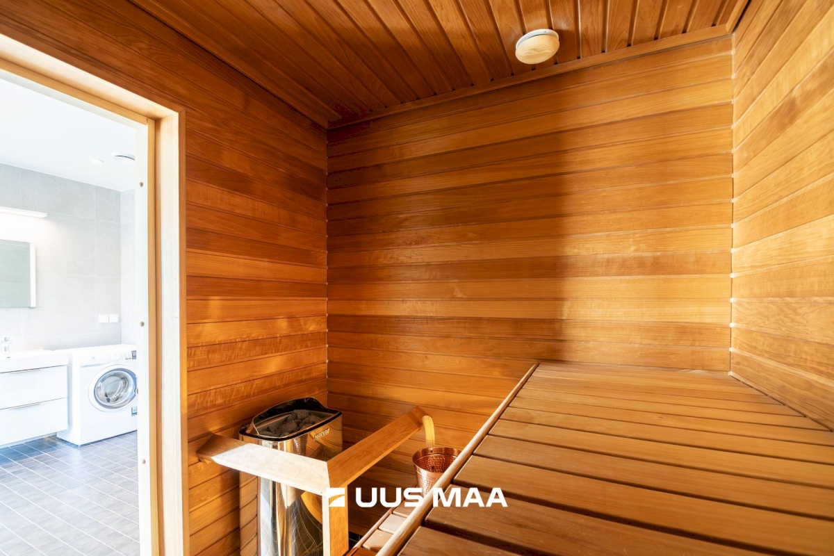 Saaremaa vald, Kuressaare linn, Merikotka 20