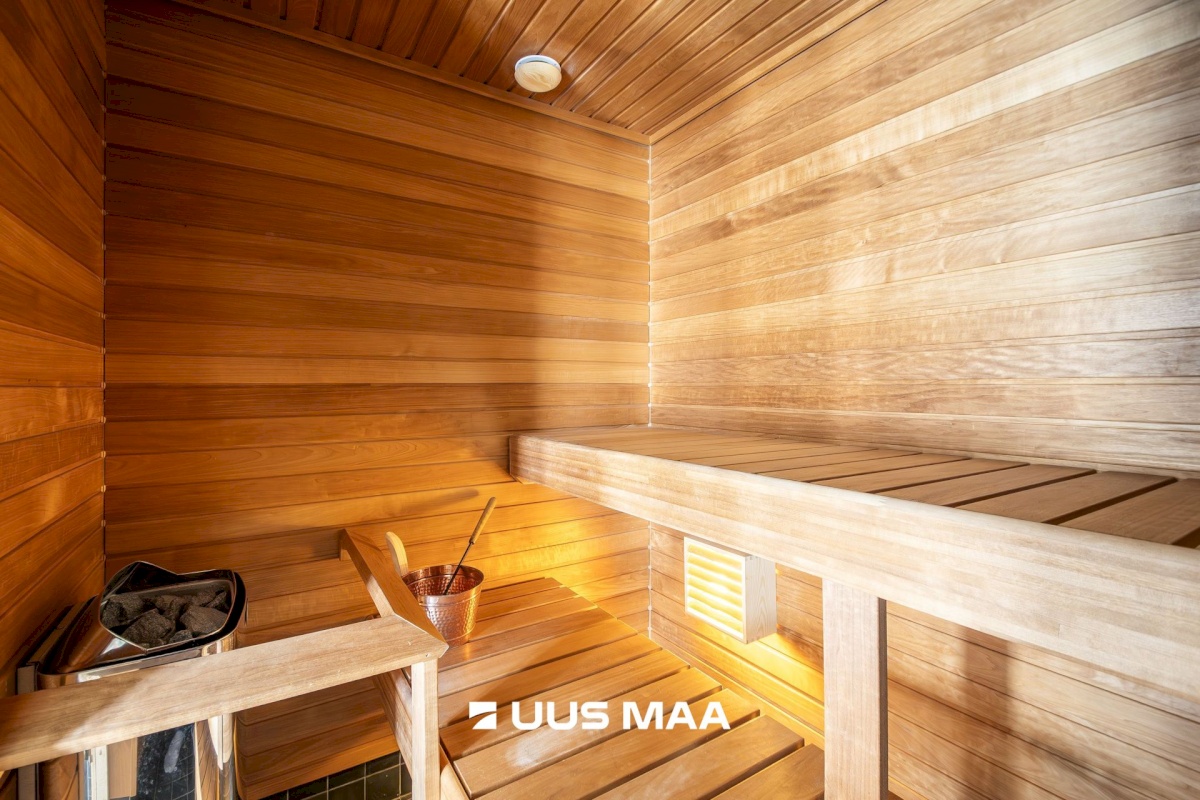 Saaremaa vald, Kuressaare linn, Merikotka 20