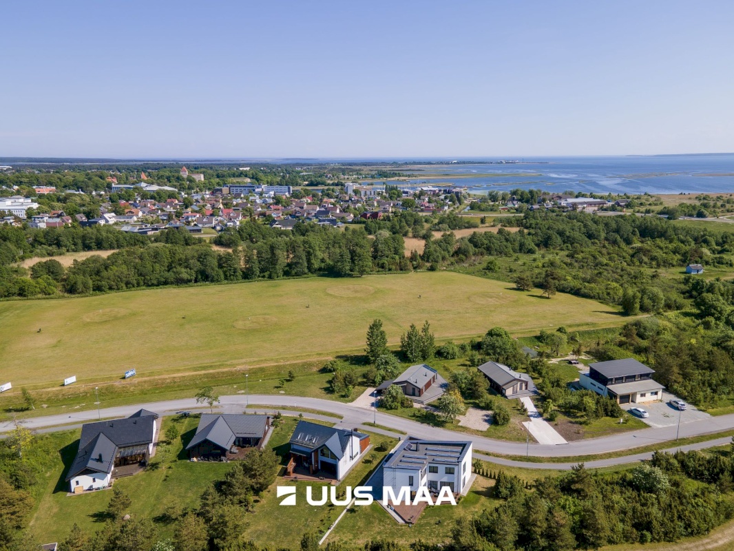 Saaremaa vald, Kuressaare linn, Merikotka 20
