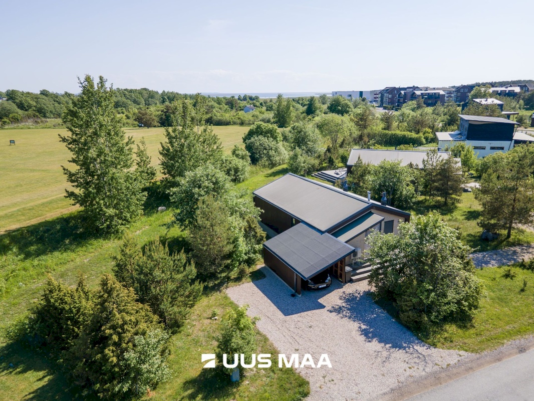 Saaremaa vald, Kuressaare linn, Merikotka 20