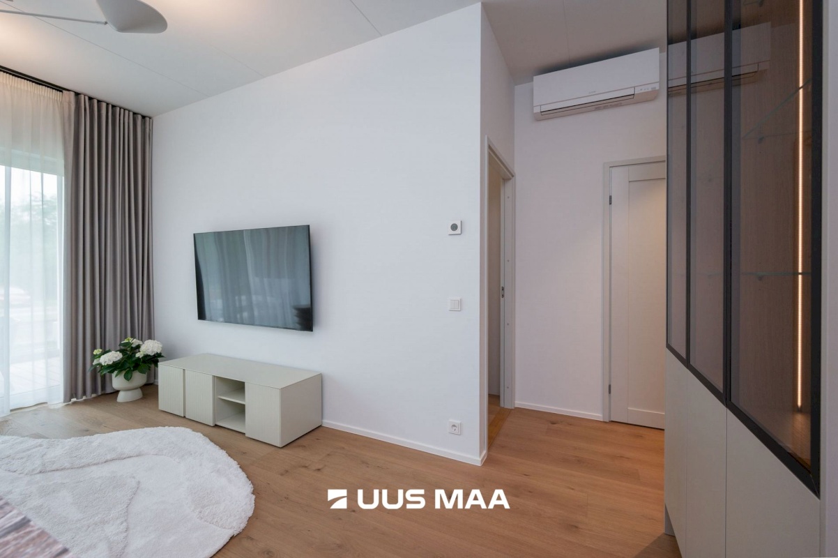 Tartu linn, Tartu linn, Raadi-Kruusamäe, Raadiraja 12