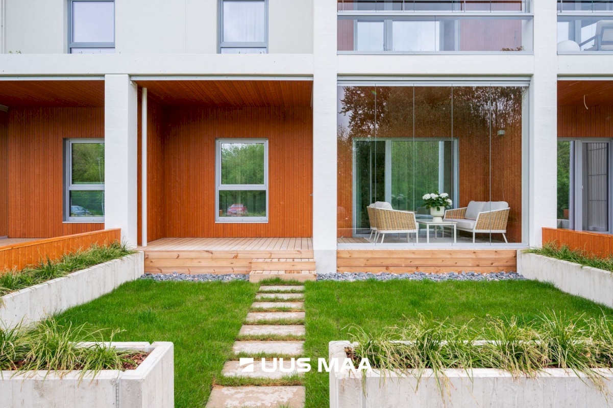 Tartu linn, Tartu linn, Raadi-Kruusamäe, Raadiraja 12