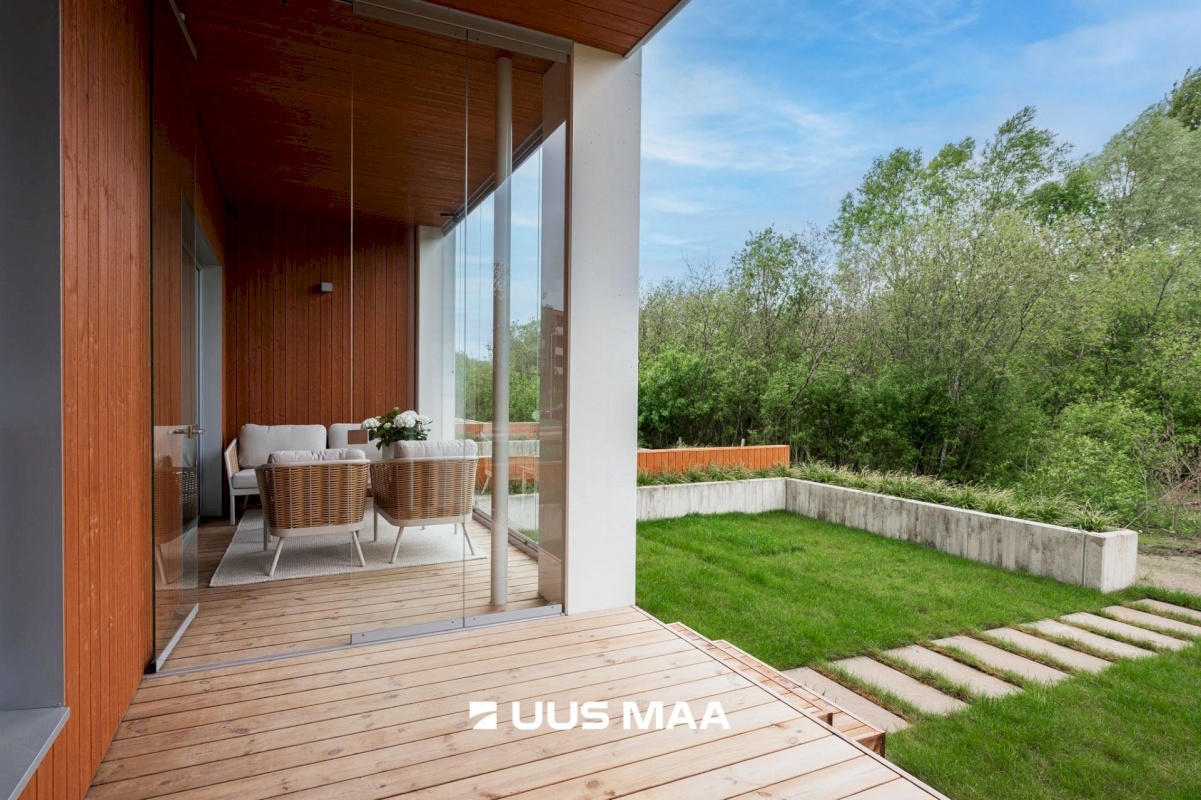 Tartu linn, Tartu linn, Raadi-Kruusamäe, Raadiraja 12