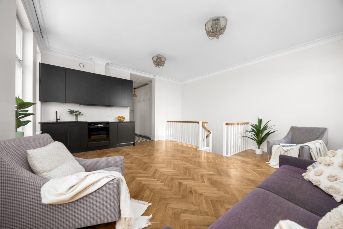 Tallinn, Kesklinna linnaosa, Raua 18