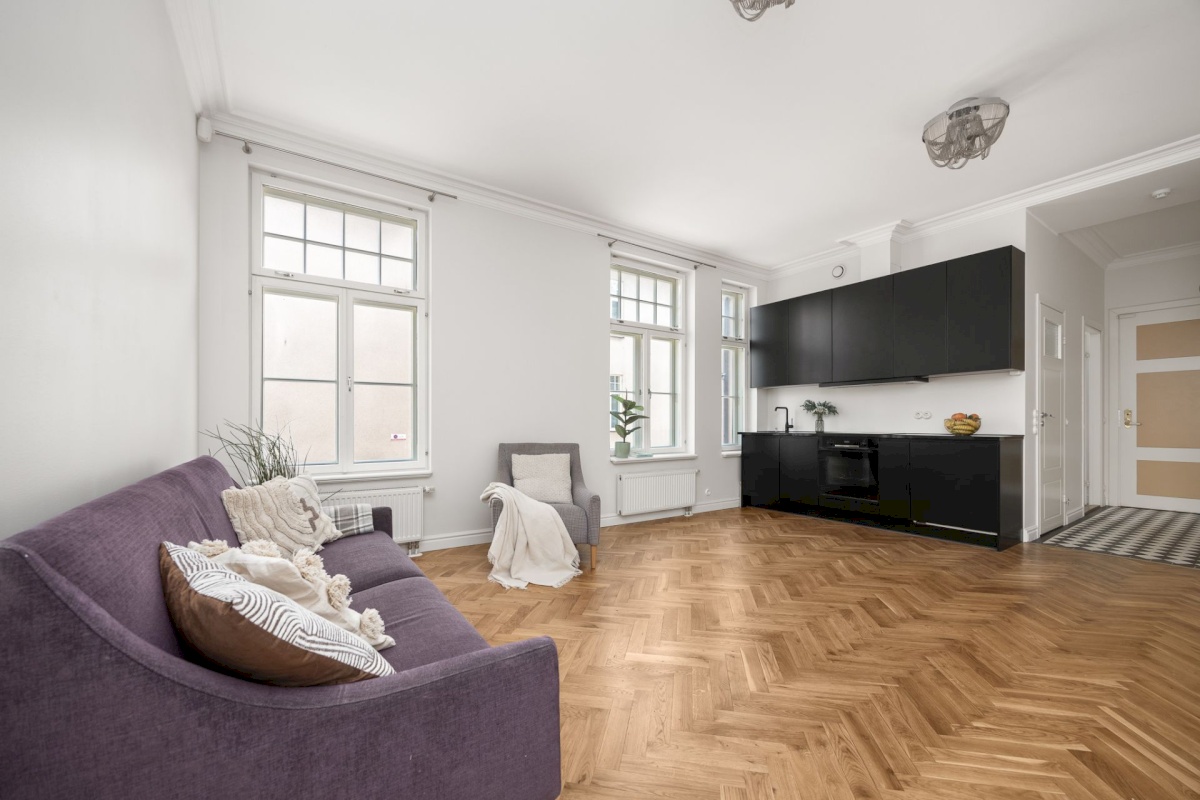 Tallinn, Kesklinna linnaosa, Raua 18