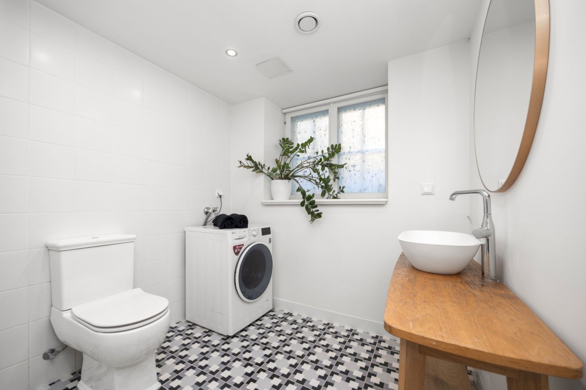 Tallinn, Kesklinna linnaosa, Raua 18