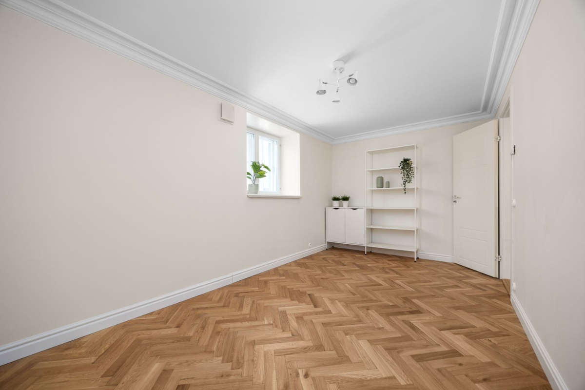 Tallinn, Kesklinna linnaosa, Raua 18