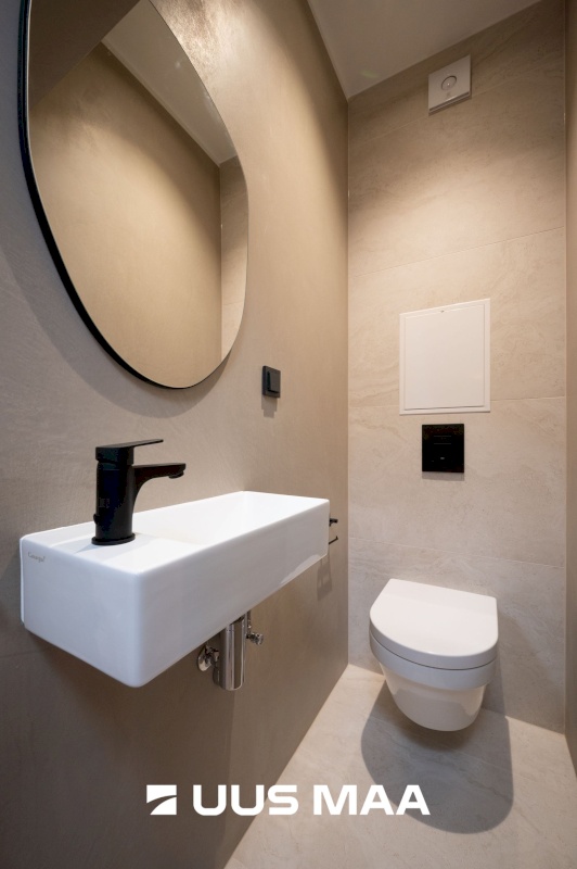 Tallinn, Kesklinna linnaosa, Narva mnt 2