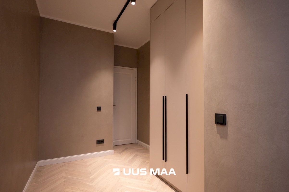 Tallinn, Kesklinna linnaosa, Narva mnt 2