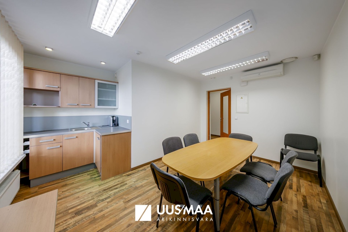 Tallinn, Mustamäe linnaosa, Mustamäe, Kadaka tee 48