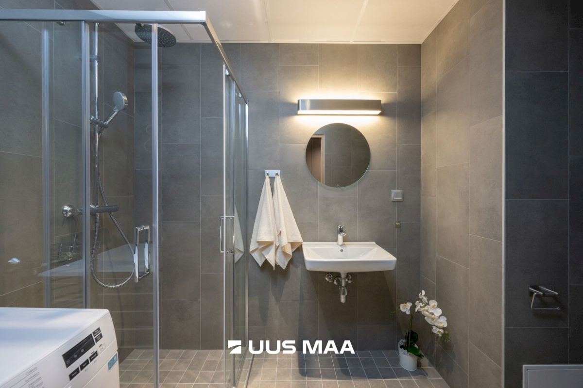 Tallinn, Kesklinna linnaosa, Südalinn, Tartu mnt 18