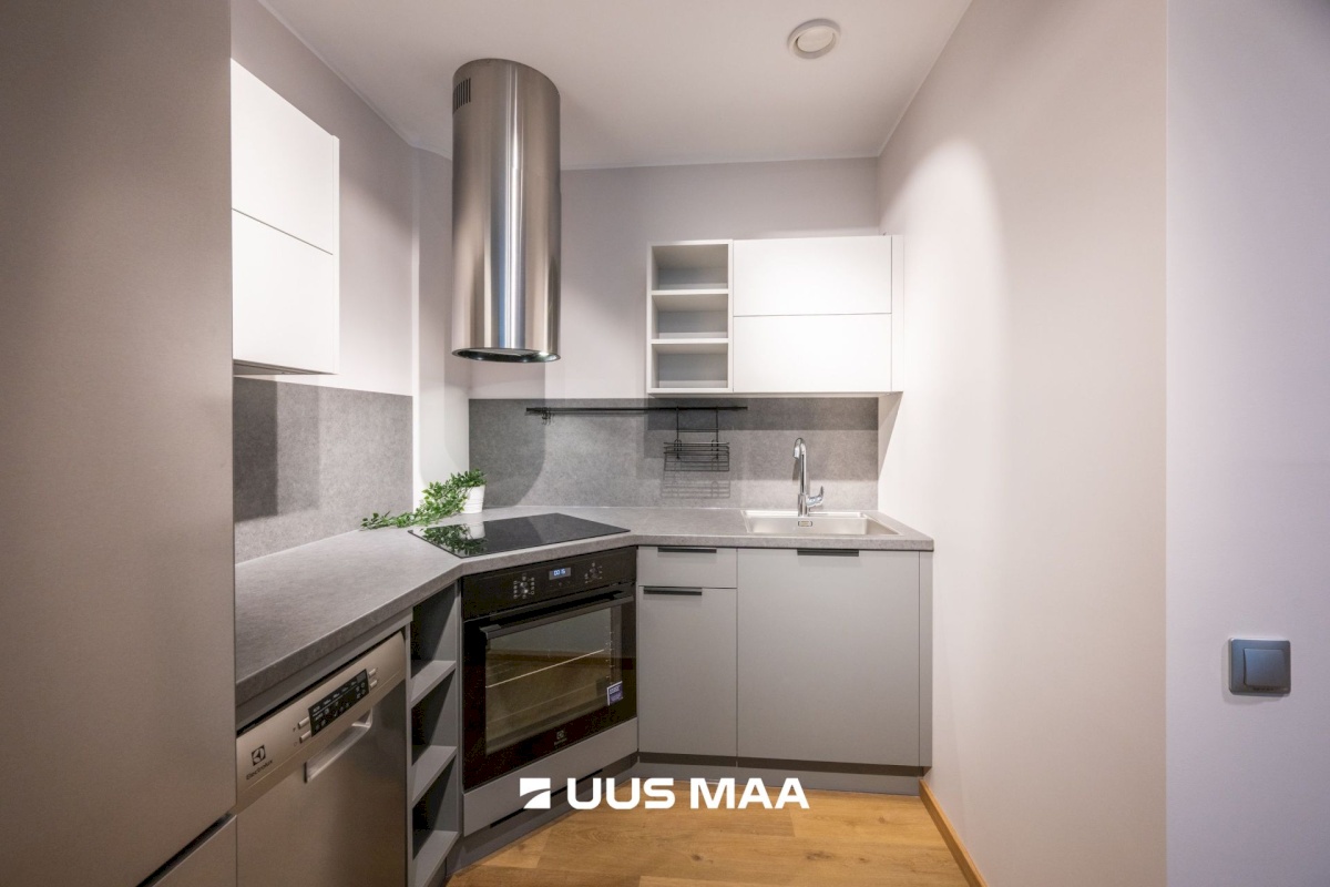 Tallinn, Kesklinna linnaosa, Südalinn, Tartu mnt 18