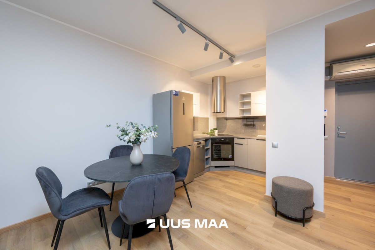 Tallinn, Kesklinna linnaosa, Südalinn, Tartu mnt 18