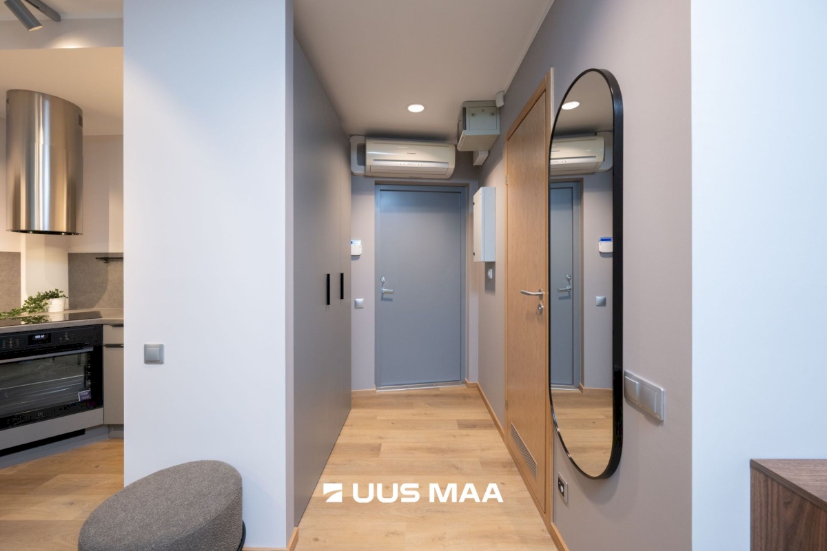 Tallinn, Kesklinna linnaosa, Südalinn, Tartu mnt 18