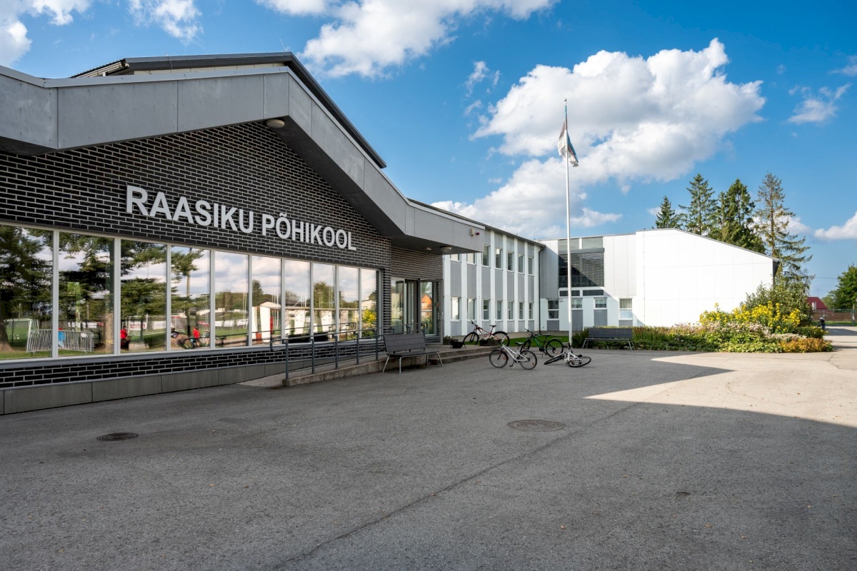 Raasiku vald, Raasiku alevik, Paju 9-11