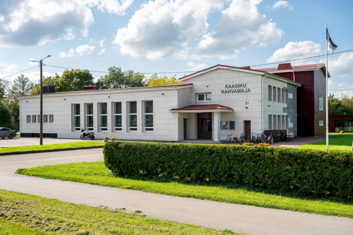 Raasiku vald, Raasiku alevik, Paju 9-11