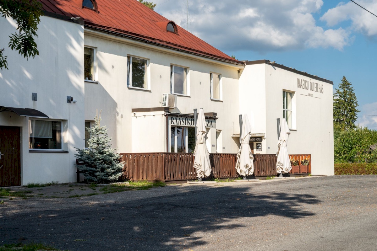 Raasiku vald, Raasiku alevik, Paju 9-11