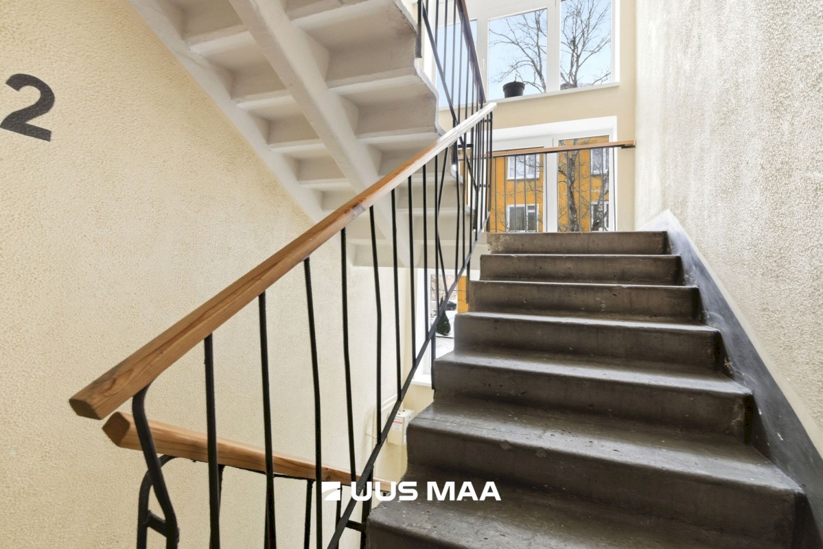 Tallinn, Mustamäe linnaosa, Akadeemia tee 56