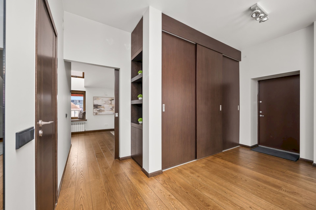 Tallinn, Kesklinna linnaosa, Lembitu 8