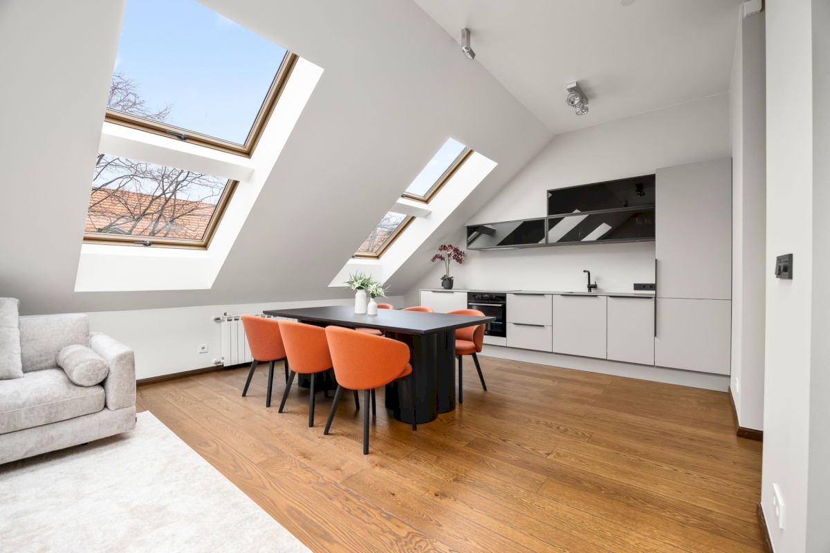 Tallinn, Kesklinna linnaosa, Lembitu 8