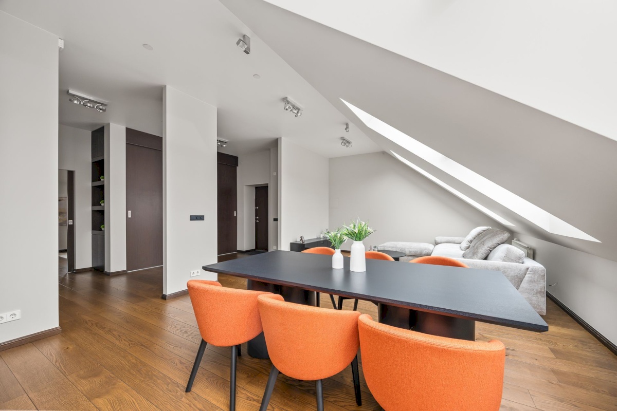 Tallinn, Kesklinna linnaosa, Lembitu 8