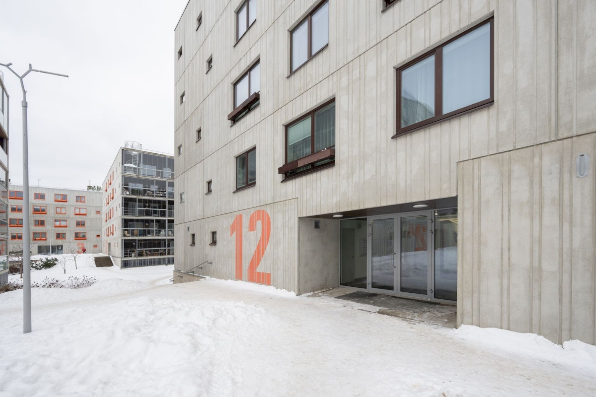 Tallinn, Kristiine linnaosa, Tondi, Sõjakooli 12