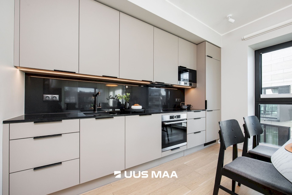 Tallinn, Põhja-Tallinna linnaosa, Kalamaja, Kalaranna tn 8/10