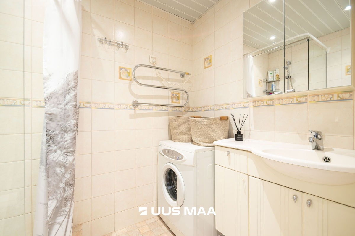 Saaremaa vald, Kuressaare linn, Tallinna 14