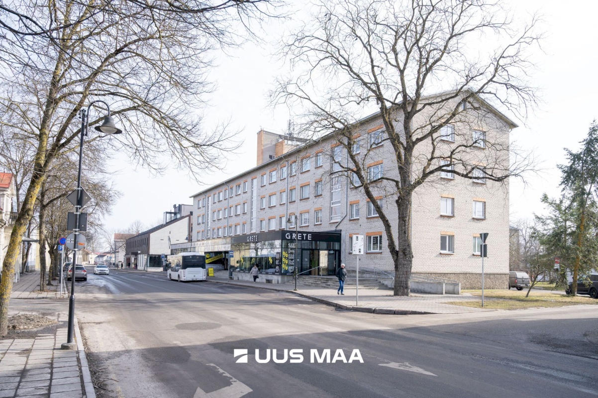 Saaremaa vald, Kuressaare linn, Tallinna 14