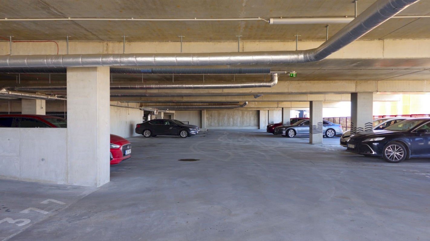 Tallinn, Kesklinna linnaosa, Pärnu mnt 137