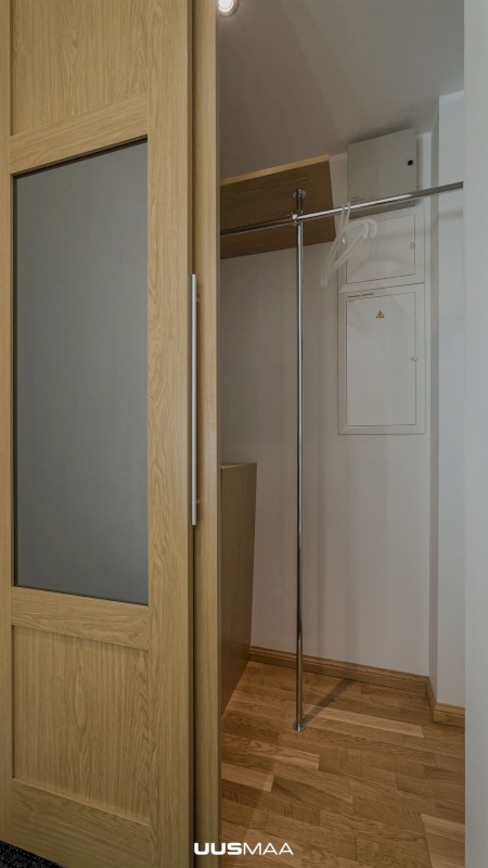 Tallinn, Kesklinna linnaosa, Pärnu mnt 27