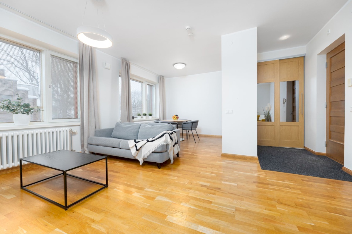 Tallinn, Kesklinna linnaosa, Pärnu mnt 27