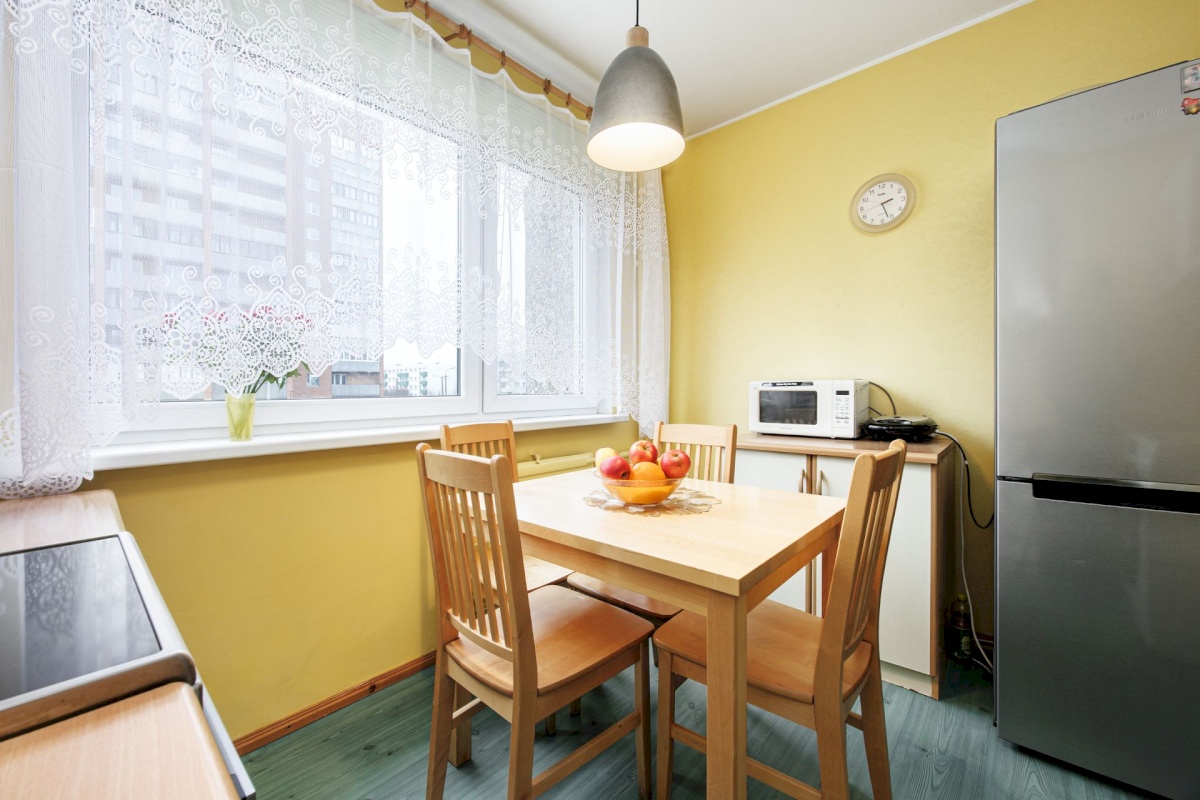 Tallinn, Haabersti linnaosa, Väike-Õismäe, Õismäe tee 99