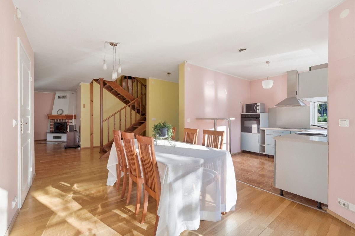 Tallinn, Nõmme linnaosa, Kivimäe, Lauliku 32a