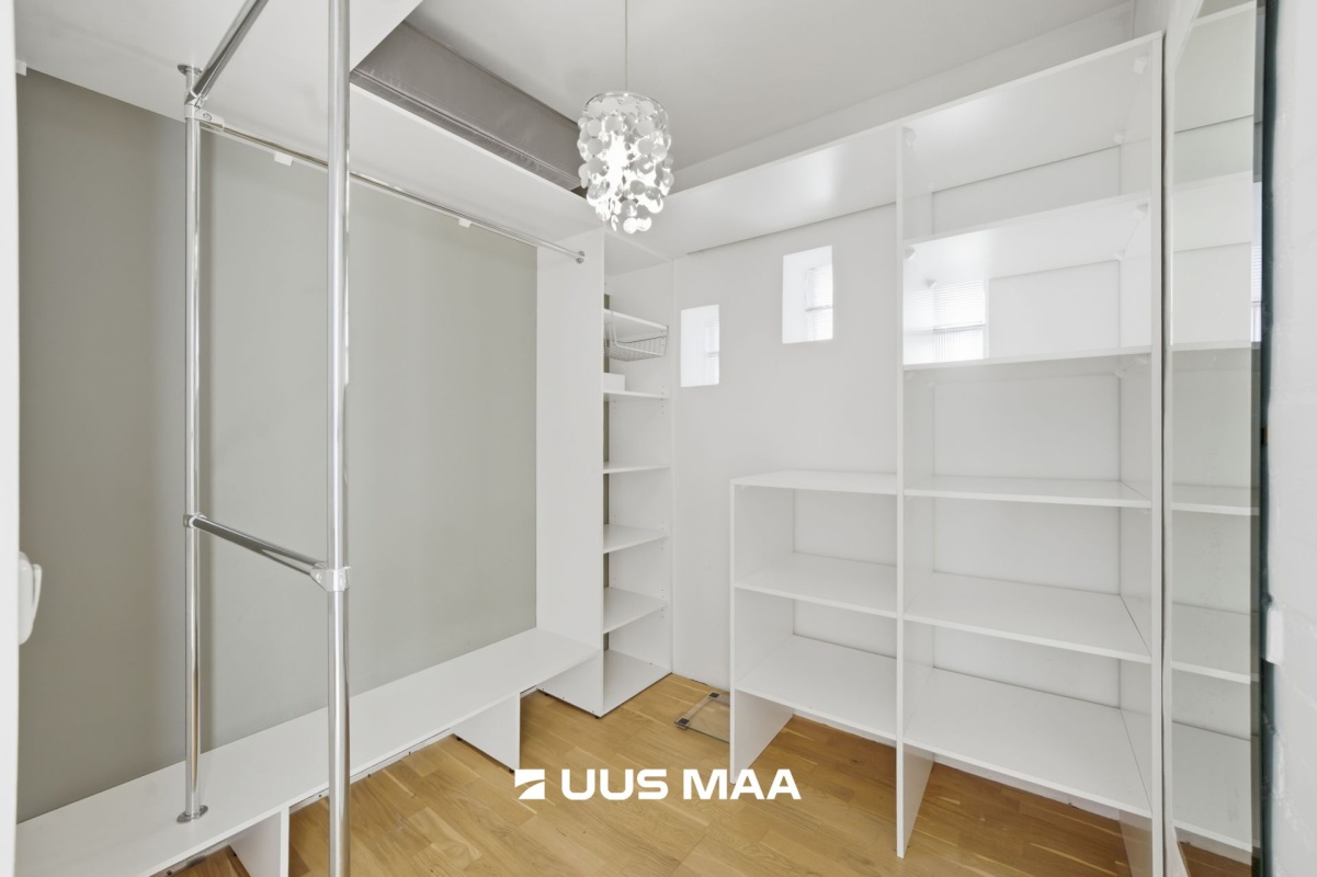 Tallinn, Kesklinna linnaosa, Kadriorg, F. R Faehlmanni 7