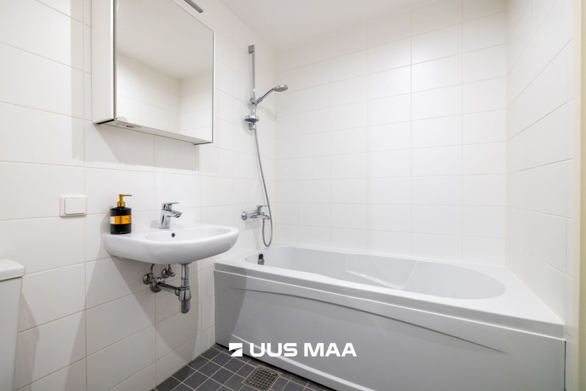 Tallinn, Põhja-Tallinna linnaosa, Kalamaja, Vabriku 3