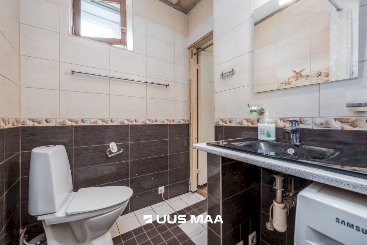 Lääne-Harju vald, Karjaküla alevik, Keila tee 9