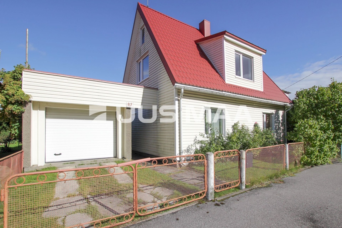 Pärnu linn, Pärnu linn, Rannarajoon, Karusselli tn 82