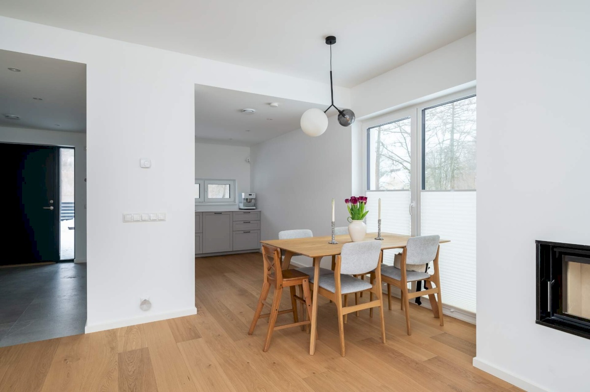 Anija vald, Kehra linn, Aia tn 4-4