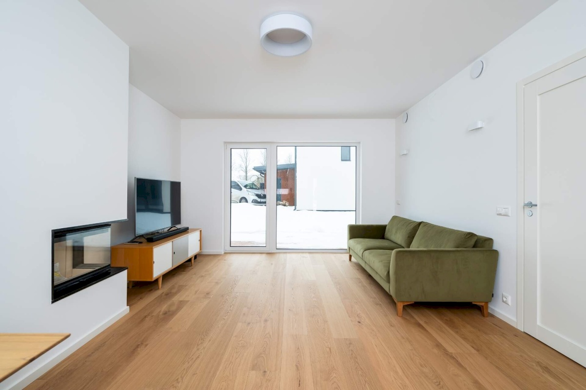 Anija vald, Kehra linn, Aia tn 4-4