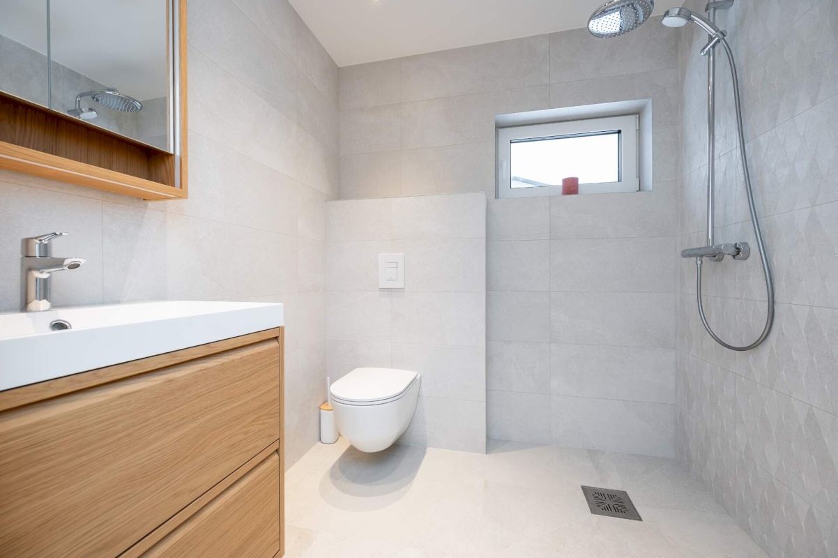 Anija vald, Kehra linn, Aia tn 4-4