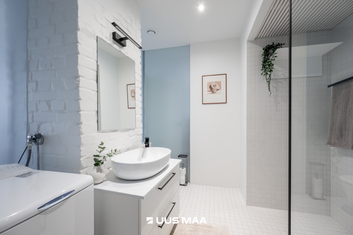 Tallinn, Kesklinna linnaosa, Pärnu mnt 62a