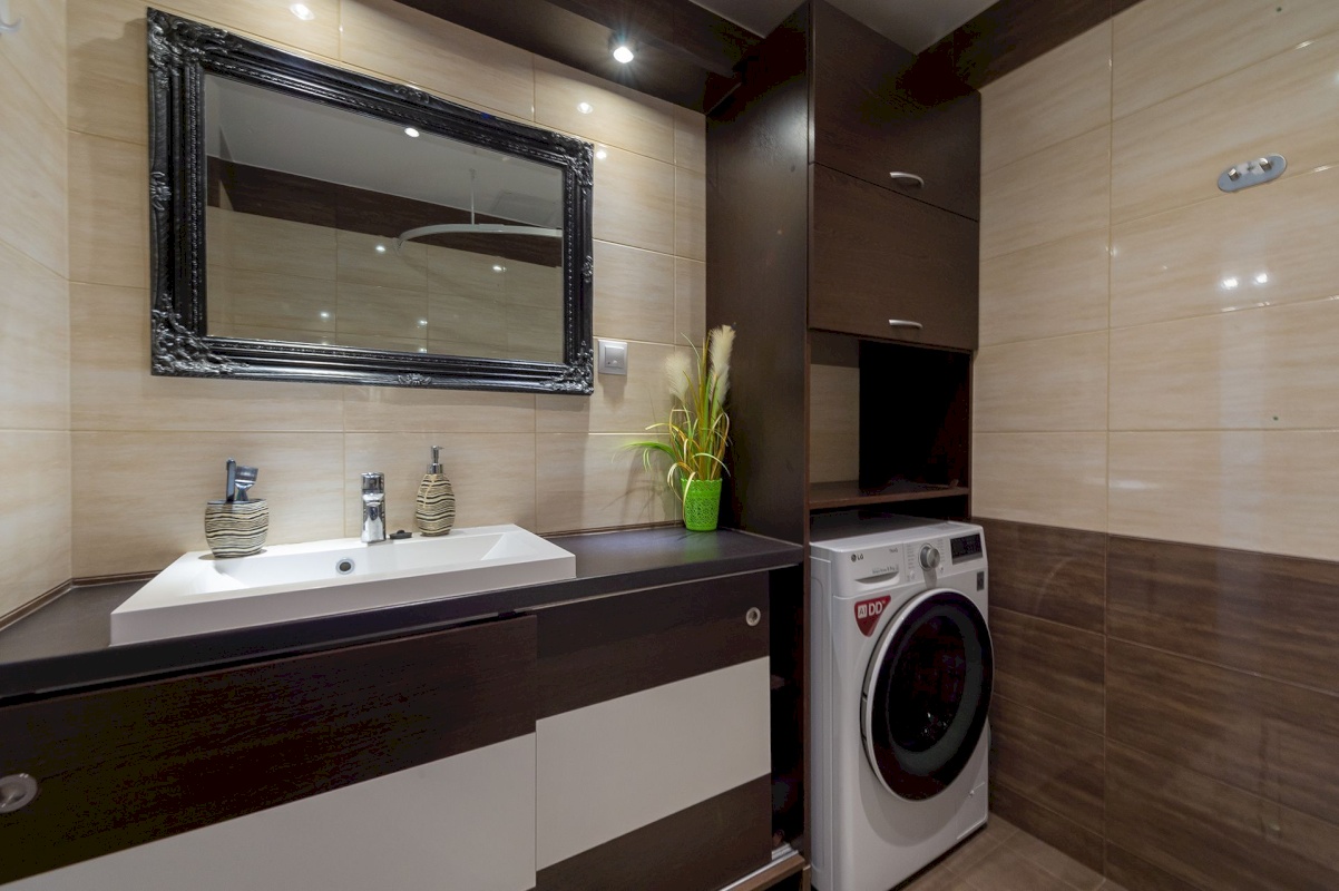 Tallinn, Mustamäe linnaosa, Kadaka, Pöörise 20