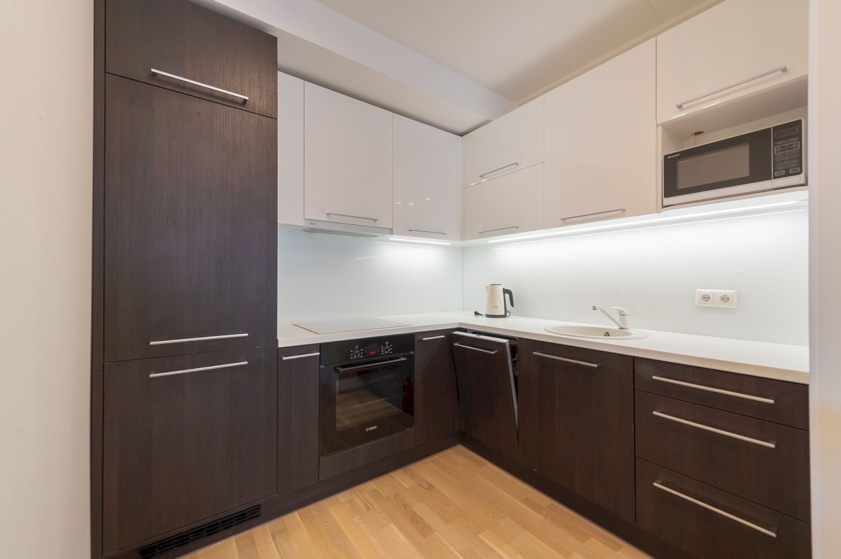 Tallinn, Mustamäe linnaosa, Kadaka, Pöörise 20