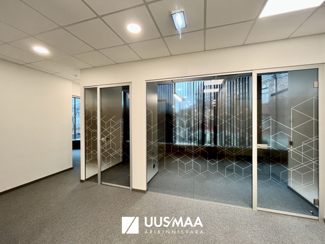 Tallinn, Kesklinna linnaosa, Viru väljak 2