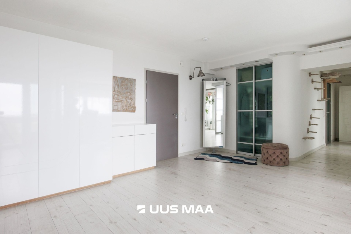 Tallinn, Lasnamäe linnaosa, Liikuri 10