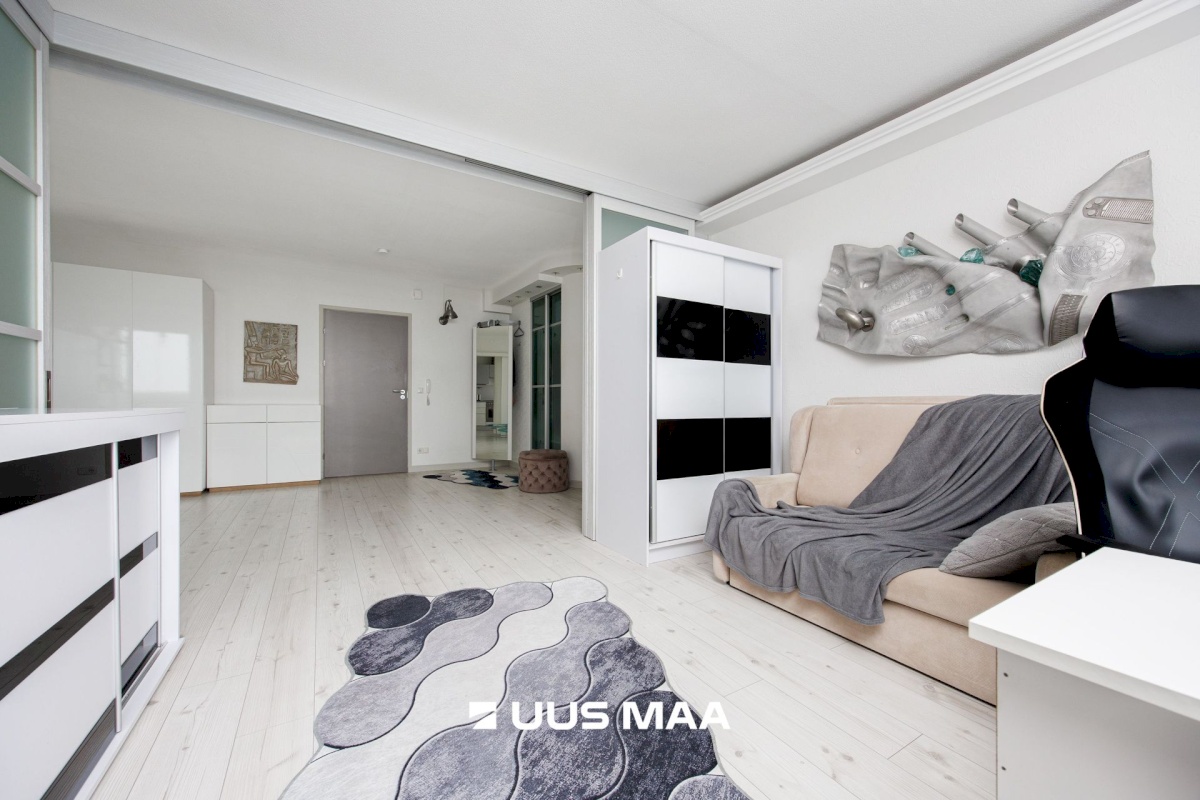 Tallinn, Lasnamäe linnaosa, Liikuri 10