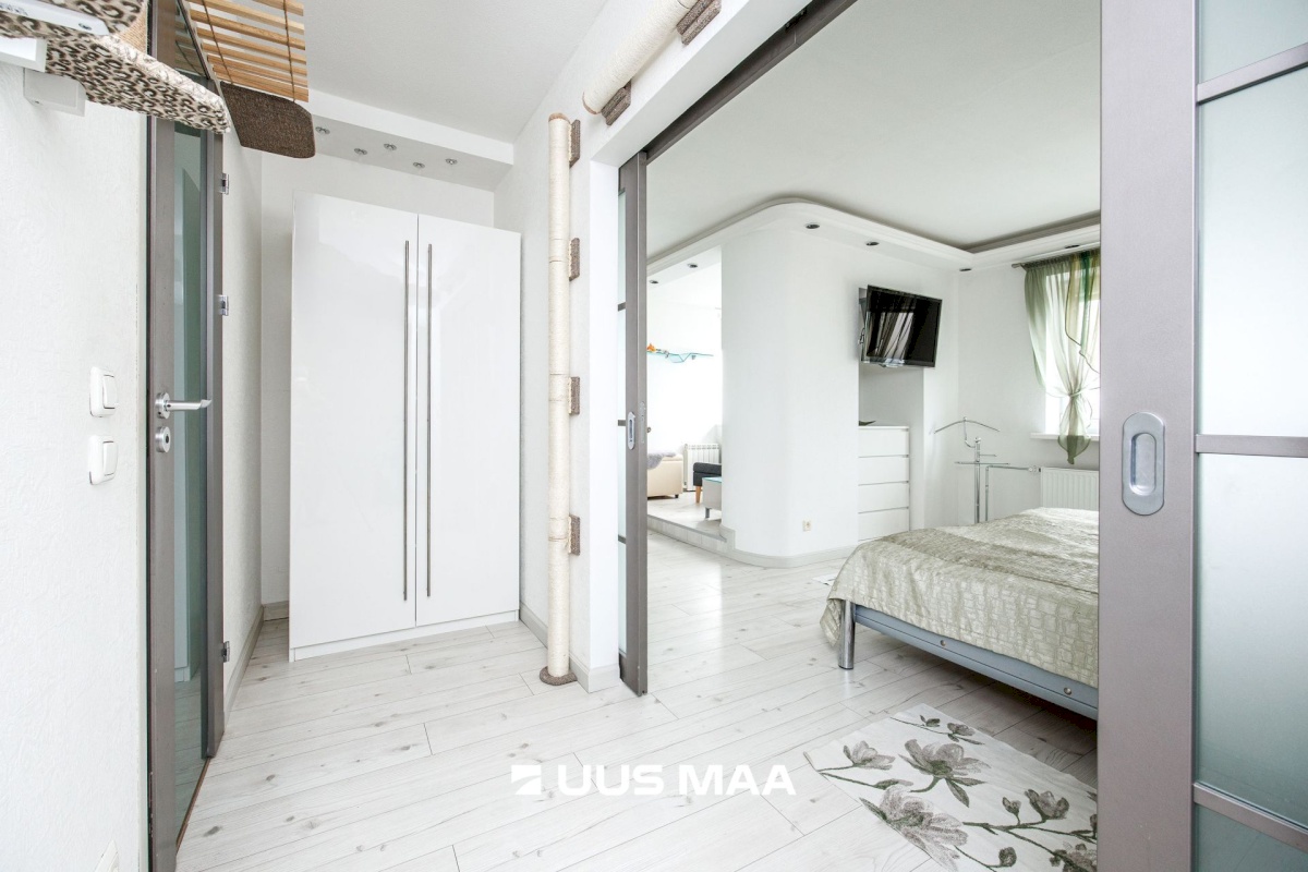 Tallinn, Lasnamäe linnaosa, Liikuri 10