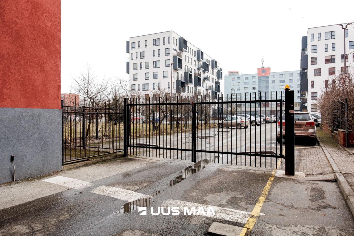 Tallinn, Lasnamäe linnaosa, Liikuri 10